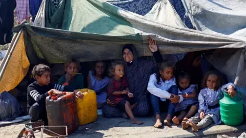 Cataclysmic Situation across northern Gaza while Military Tanks Continue Operations